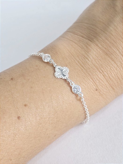 Pulseira Trevo com Dois Pontos de Luz em Prata 925