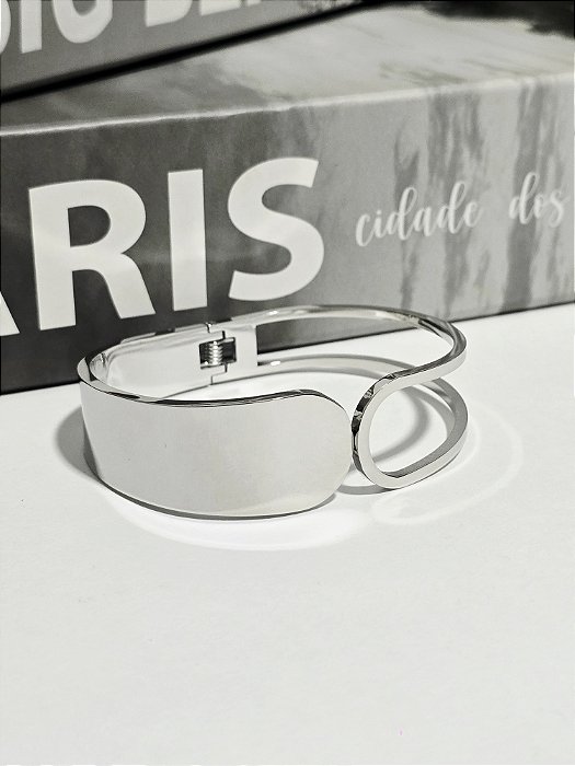 Bracelete Moderno Vazado em Aço Inoxidável