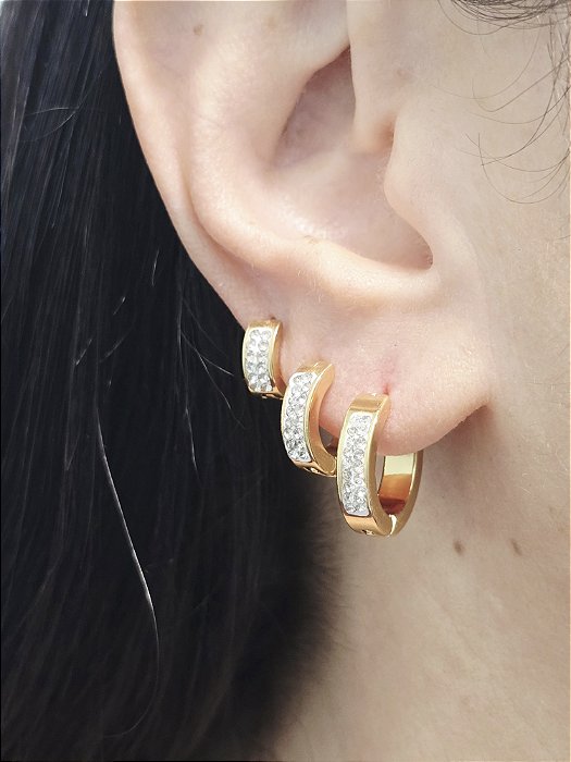 Trio de Brincos Argolinhas Cravejadas em Aço Inoxidável Banhado a Ouro