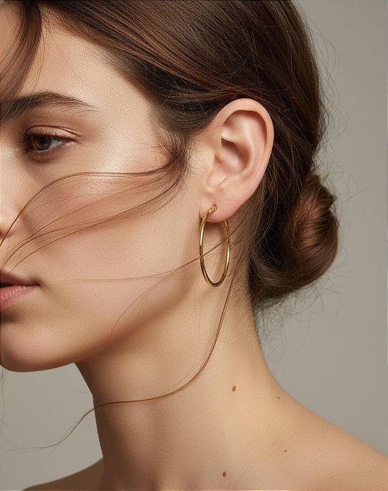 Brinco Argola Lisa Média Banhado a Ouro Aço Inox