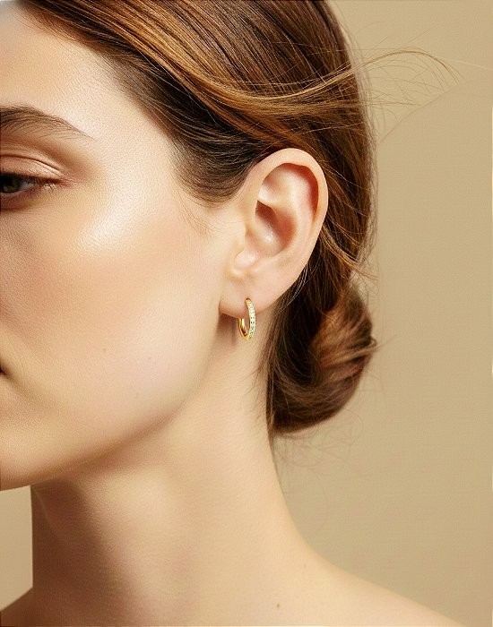 Brinco Argola Cravejada Linha Premium Banhado a Ouro Aço Inox