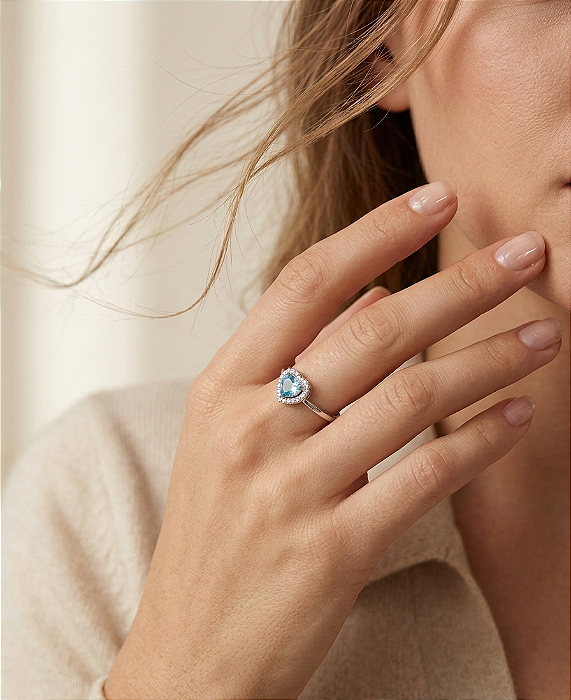 Anel Coração de Cristal Cravejado em Prata 925