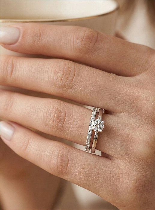 Anel Duplo Solitário e Meia Aliança em Prata 925