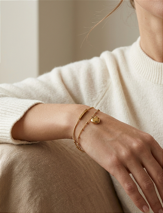 Pulseira Dupla em Aço Inoxidável Banhada a Ouro com Coração Liso