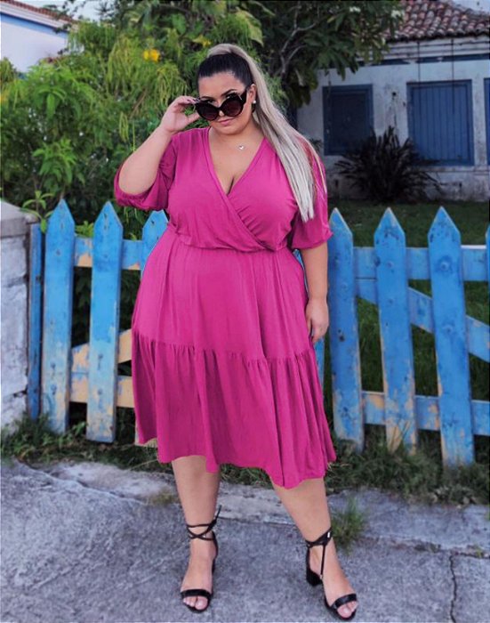 Vestido Midi Com Babado Transpassado Manga Curta Plus Size