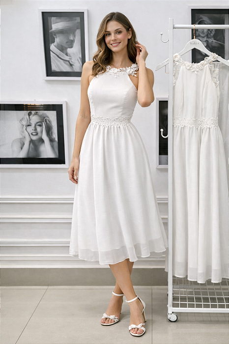 Vestido Paola Midi com Bordado Gola