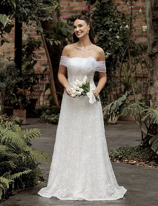 Vestido Longo Melina Bordado com Detalhes em Tule