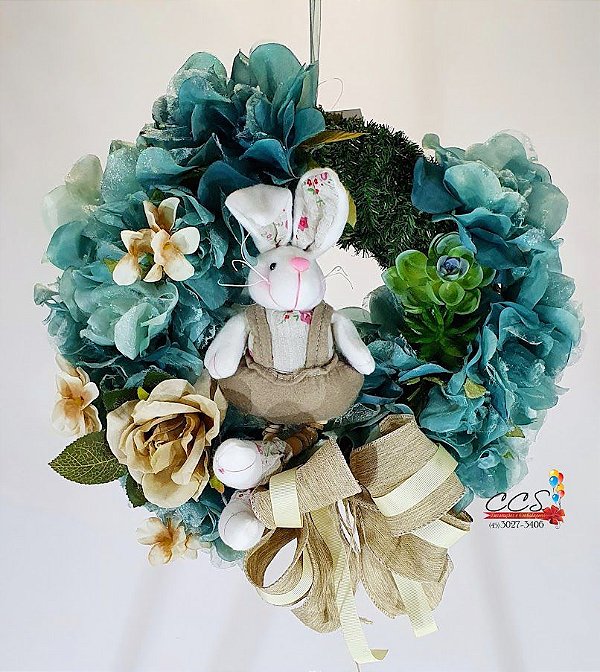 Guirlanda Decorada de Páscoa Flores Azul com Coelho 35x32cm - Guirlandas de Páscoa - Ref 1419270 Páscoa Cromus