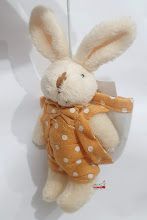 Mini Coelho de Pelúcia Macacão Poá Laranja 15cm com Bolsa nas Costas - Ref 1321092 Páscoa Cromus
