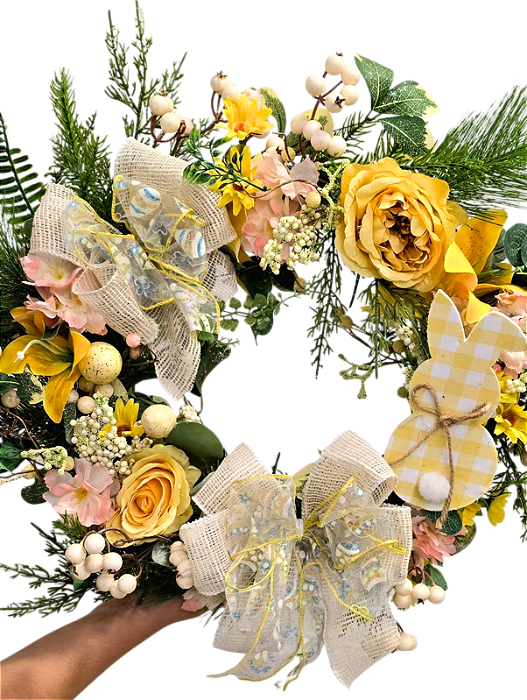 Guirlanda de Cipó Decorada De Páscoa Flores, Ovos e Silhueta Xadrez Coelho Amarelo 45x45cm - CCS Decorações