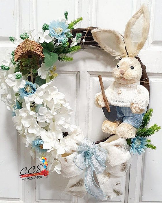 Guirlanda de Páscoa Rustica com Coelho de Palha Creme e flores