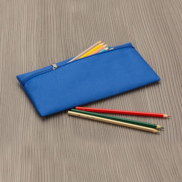 Necessaire de nylon 600 com zíper, frente e verso liso. Cód. SKN13450