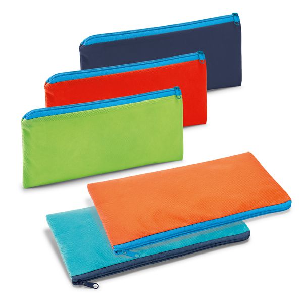 Estojo para lápis. Non-woven: 100 g/m². 210 x 110 mm. Cód.SPCG93619