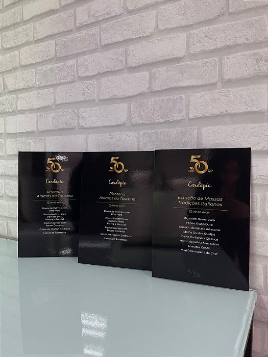 Cardápio em PS com Adesivo e Laminação Brilho