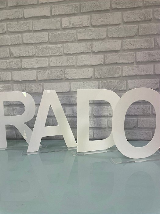 Letras de mesa em Acrilico