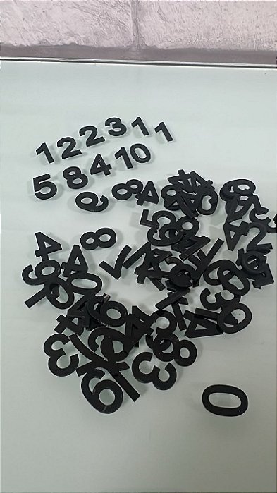 Numeros em Acrilico Preto