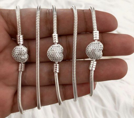 Pulseira para berloques coração cravejado Prata