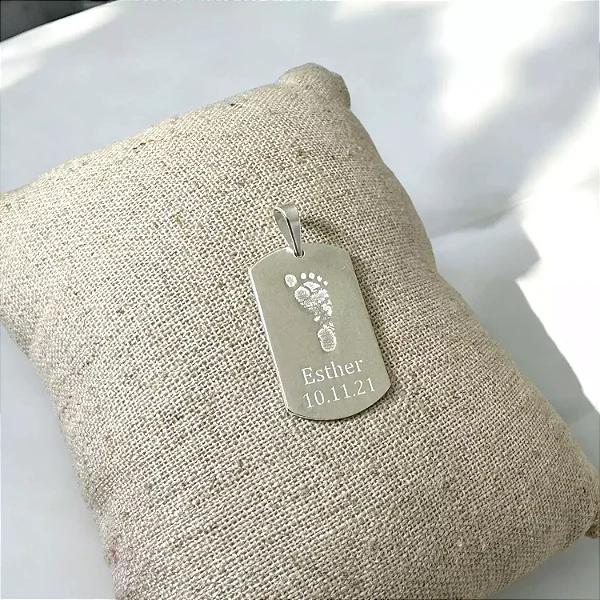 Pingente pezinho placa Prata 925