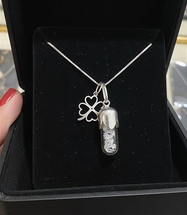 Colar sal grosso com pingente trevo Prata 925