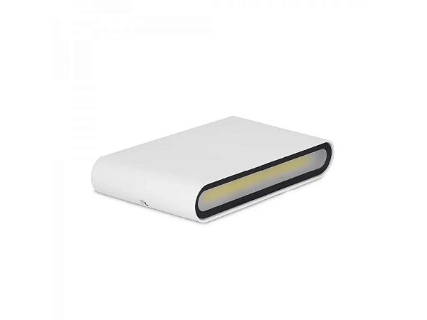 Luminária Arandela LED Pastilha 10W A Prova D'agua IP66 Branco Quente 3000k Externa - Carcaça Branca