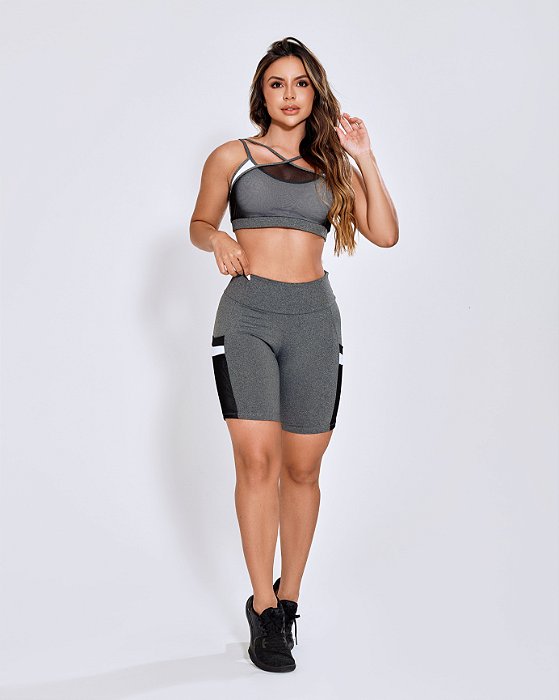 CONJUNTO TOP E BERMUDA COM BOLSO -CINZA BRANCO