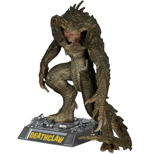 Movie Maniacs Fallout Wave 3 Deathclaw Season 2 6-Inch Scale Posed Figure