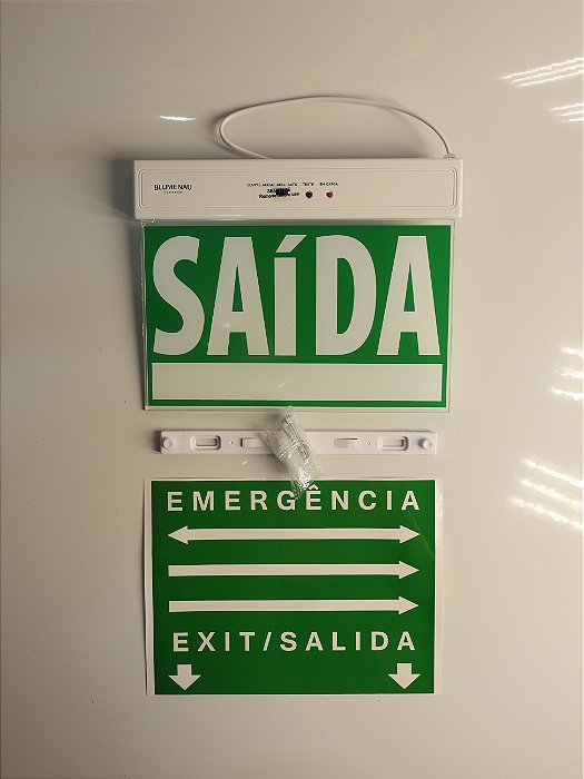 Placa De Balizamento Saída Emergência Face Única Avcb Verde