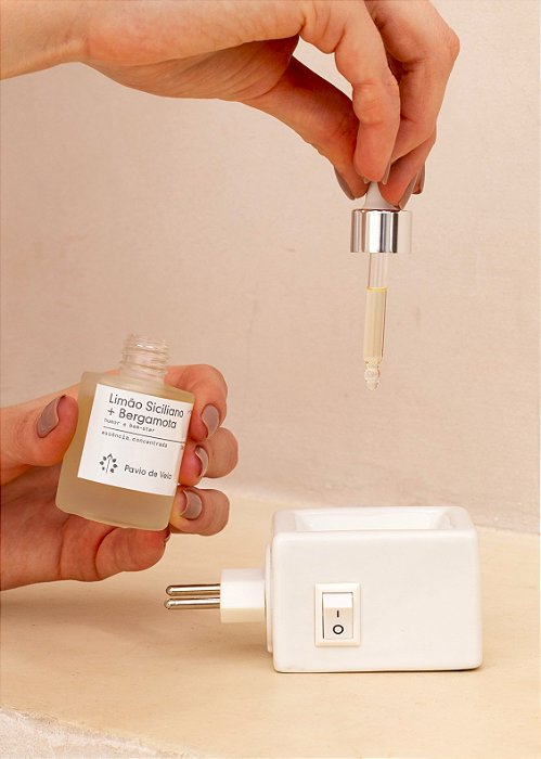 Kit Extrato + Difusor Elétrico | Escolha a frangrância