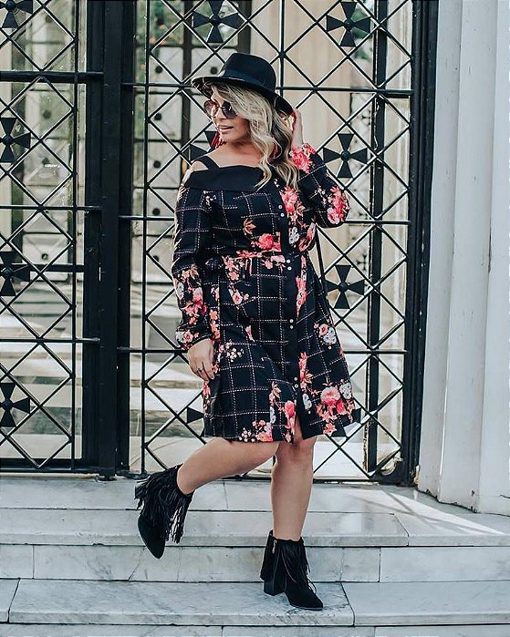 vestido ombro vazado preto