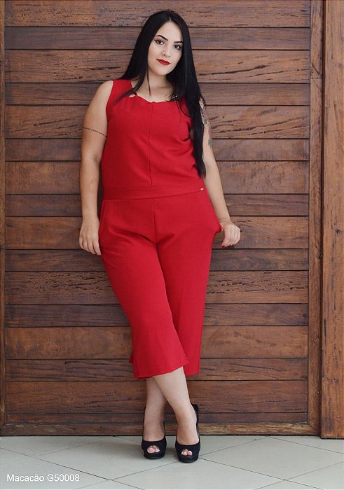 macacão plus size vermelho