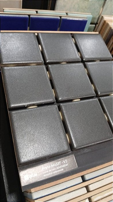 Pastilha de Porcelana 5x5 - M-4337 - Preto Acetinado