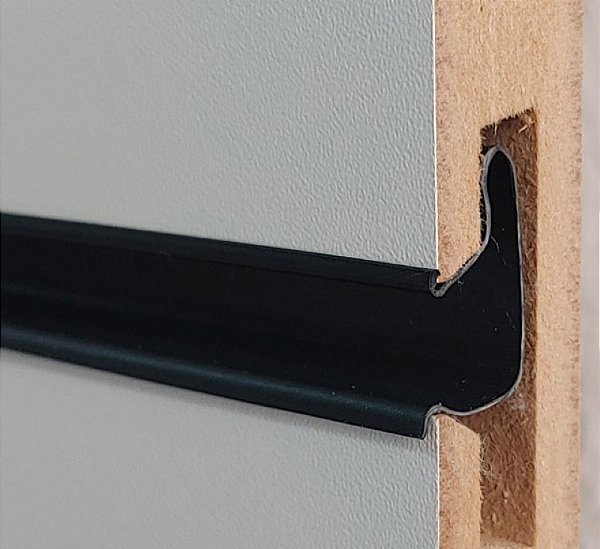 Perfil canaleta de PVC para painel canaletado Slatwall duplo com 2,75 M- Universal - 11 Cores para escolher - Preço de Atacado - Pronta Entrega