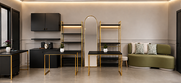 Loja Pronta Completa para Bijuterias e Acessórios – 14 Peças Especiali | MDF Preto e Metalon Dourado | Com LED, Balcão Vitrine e Expositores