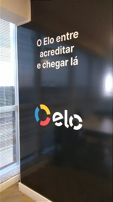 Adesivo Vinil Branco Instalado - acima de 10m²