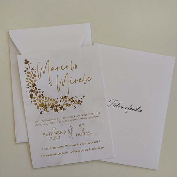 Convite Casamento Branco Vertical Dourado com Caligrafia