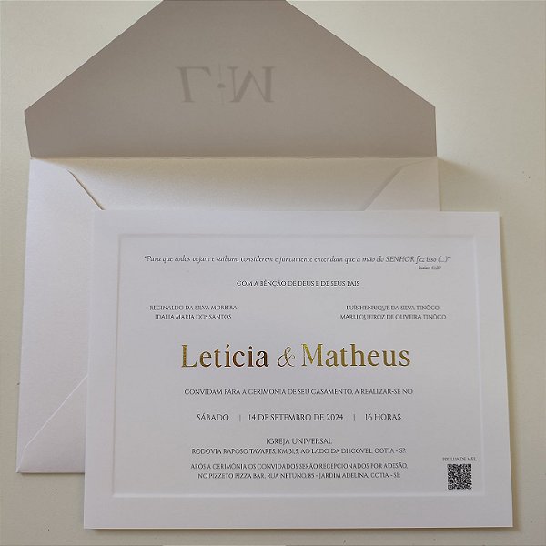 Convite Casamento Envelope Branco Inicias Nomes Metalizado Borda em Relevo