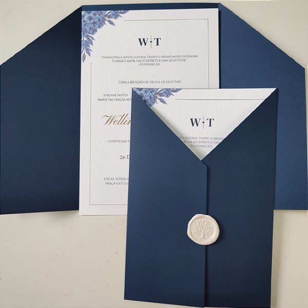 Convite Casamento Envolto Azul Escuro Vertical com Lacre de Cera
