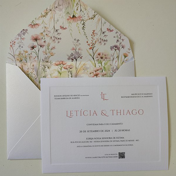 Convite Casamento Forrado Floral com Lacre de Cera