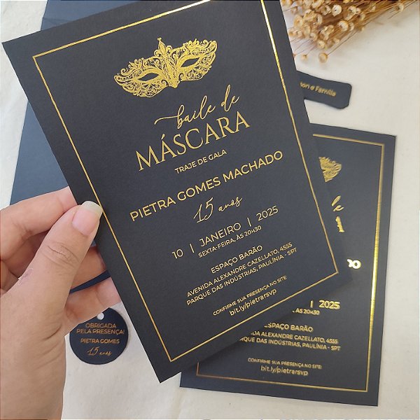 Convite 15 anos / Debutante Envelope Luva Baile de Máscaras Preto com Dourado com Lacre XV