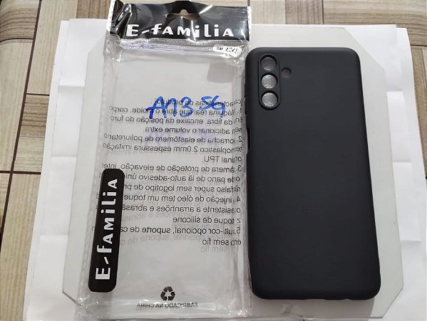 CAPINHA DE SILICONE DO SAMSUNG GALAXY A04s/A13 5 G - PRETO