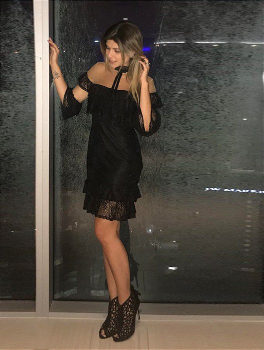 tule preto vestido