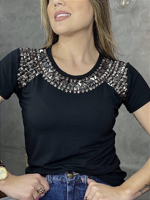 Tshirt Feminina Decote Redondo Preta Nadia