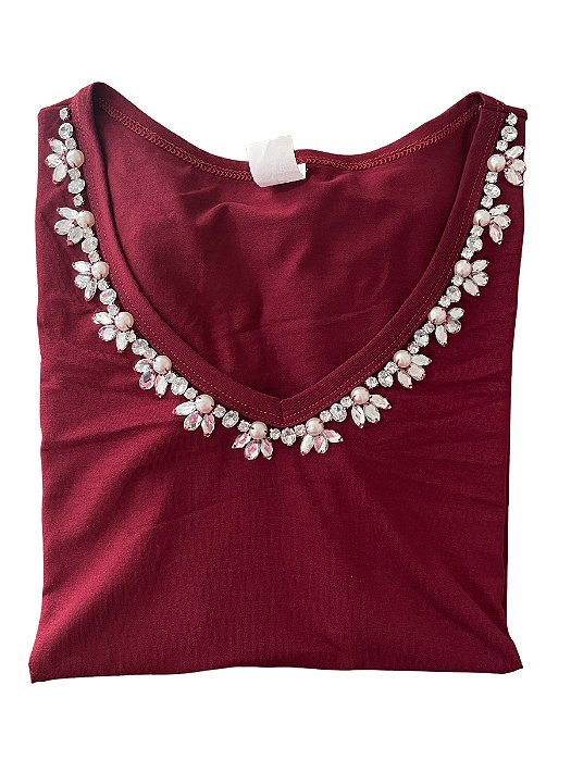 Tshirt Feminina Decote V Vinho Laisa