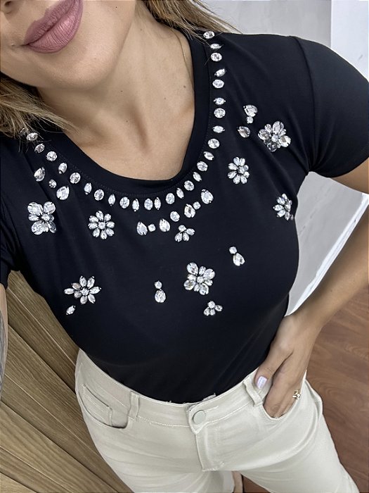 Tshirt Feminina Decote Redondo Preta Fiona