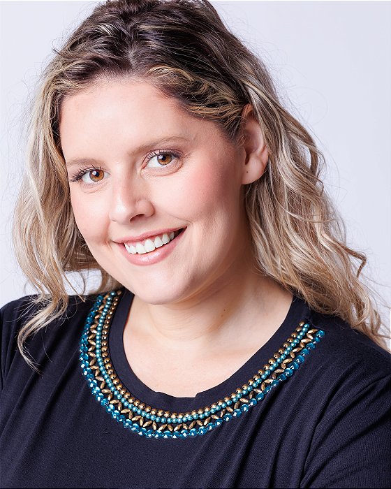 Tshirt Feminina Decote Redondo Preta Elen