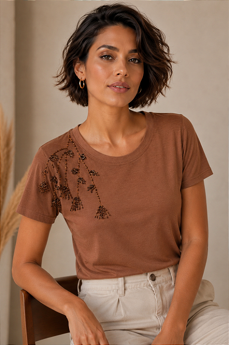 Tshirt Feminina Decote Redondo Arcon Poesia em Ramos