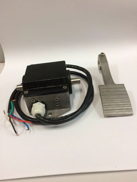 PEDAL DO ACELERADOR FP-6D - PR 20 / 16 - Código 0430057