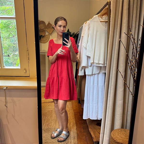 Vestido Linho Decote Quadrado Curto Vermelho Morango