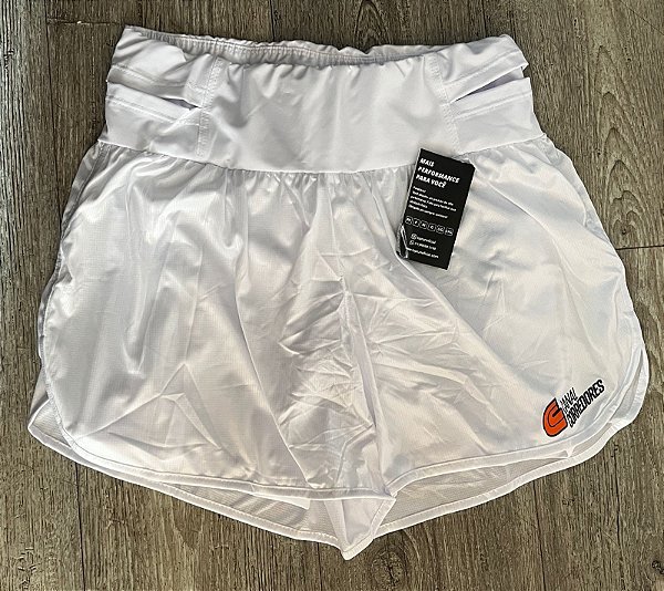 Shorts com bolso canguru na cintura e bermuda antiatrito - Branco - feminino