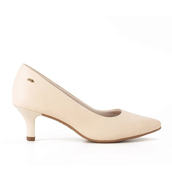 Scarpin Feminino Salto Baixo Couro - Bege - Dakota